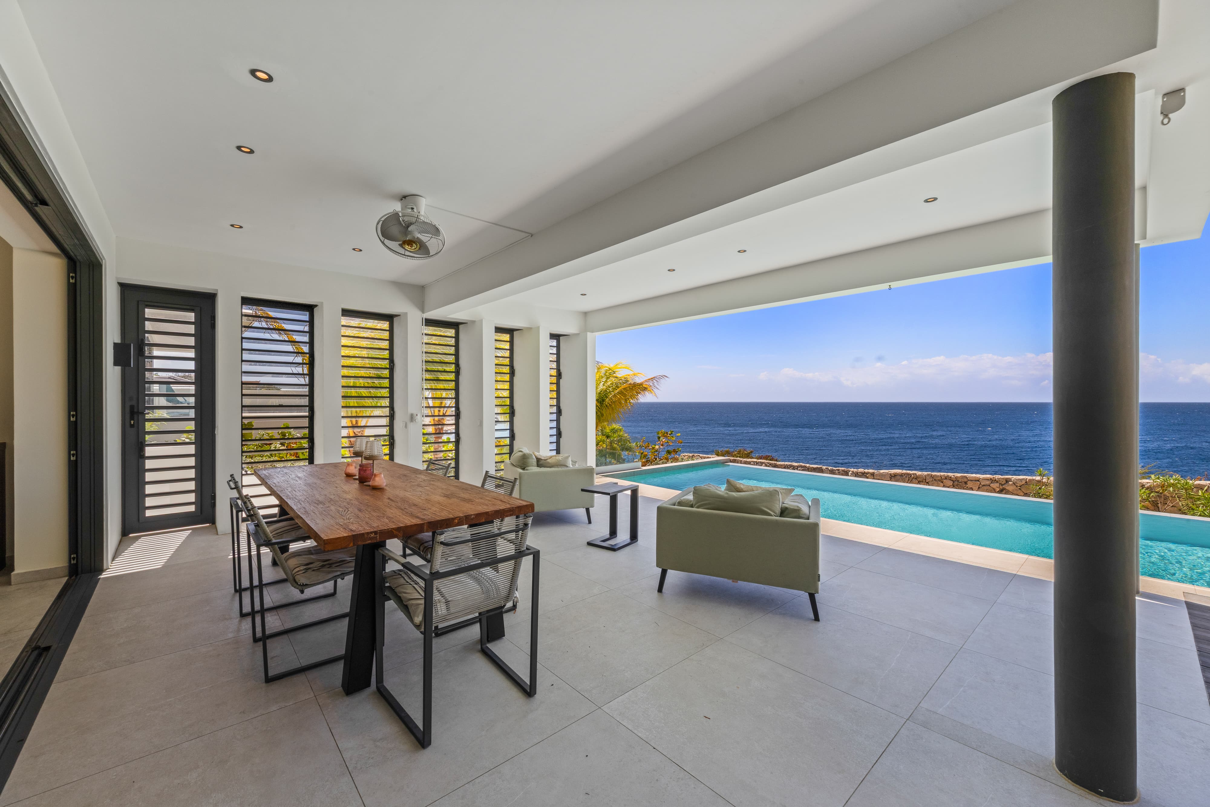 porch with dining table