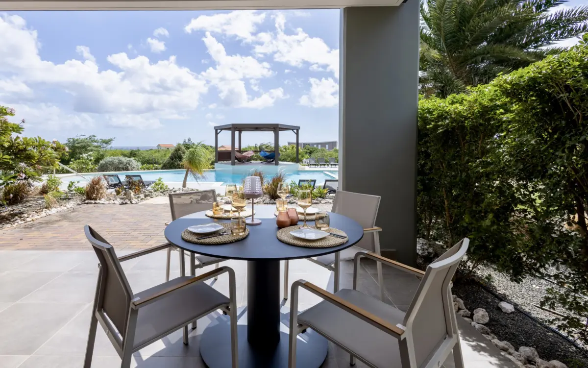 Holland House - Cape Marie 1401