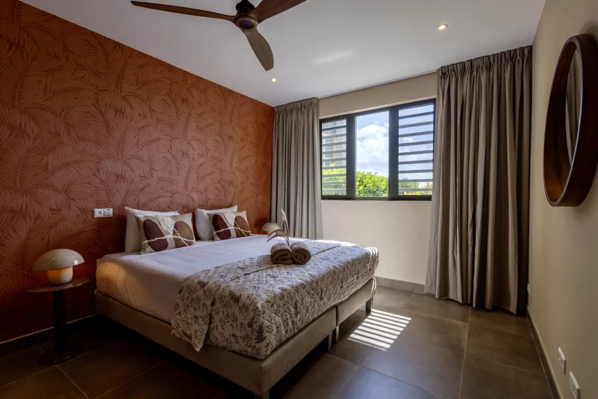 Holland House - Cape Marie 1401