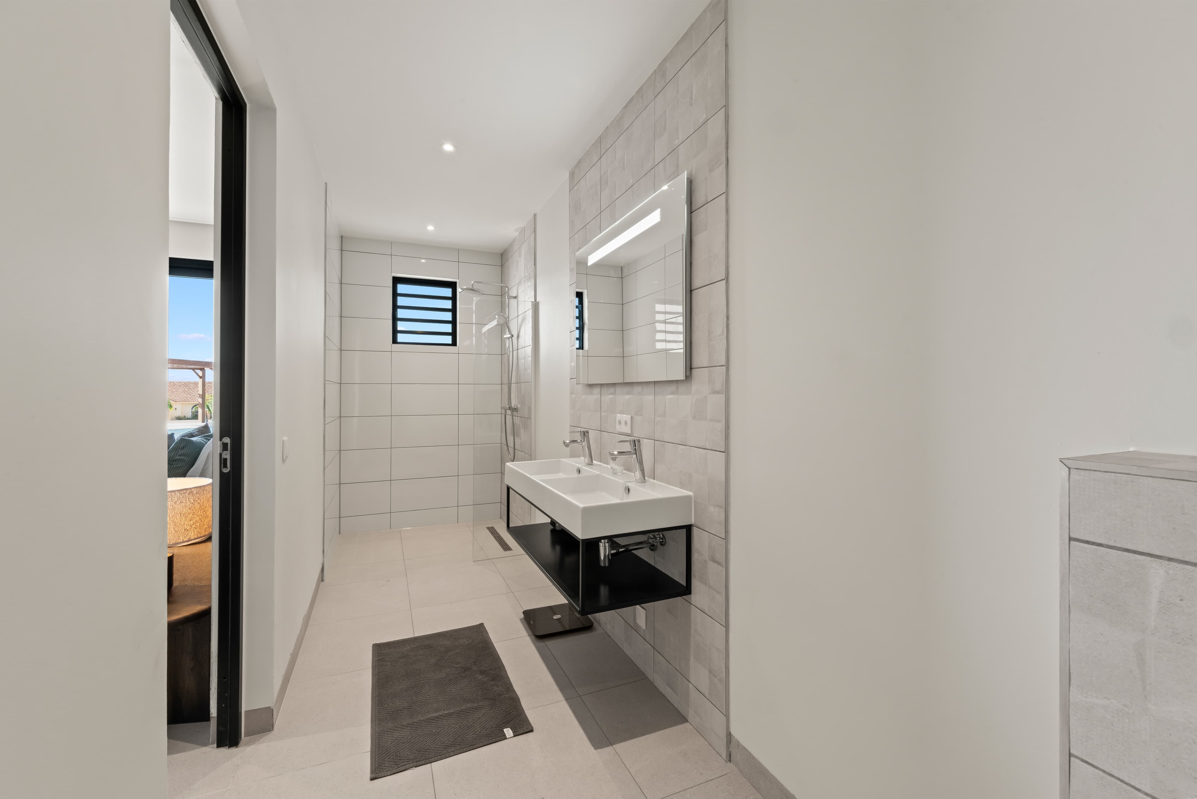 Holland House - Cape Marie C3