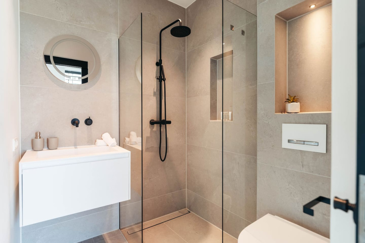 Holland House - Blue Bay - on a cliff with a phenomenal sea view