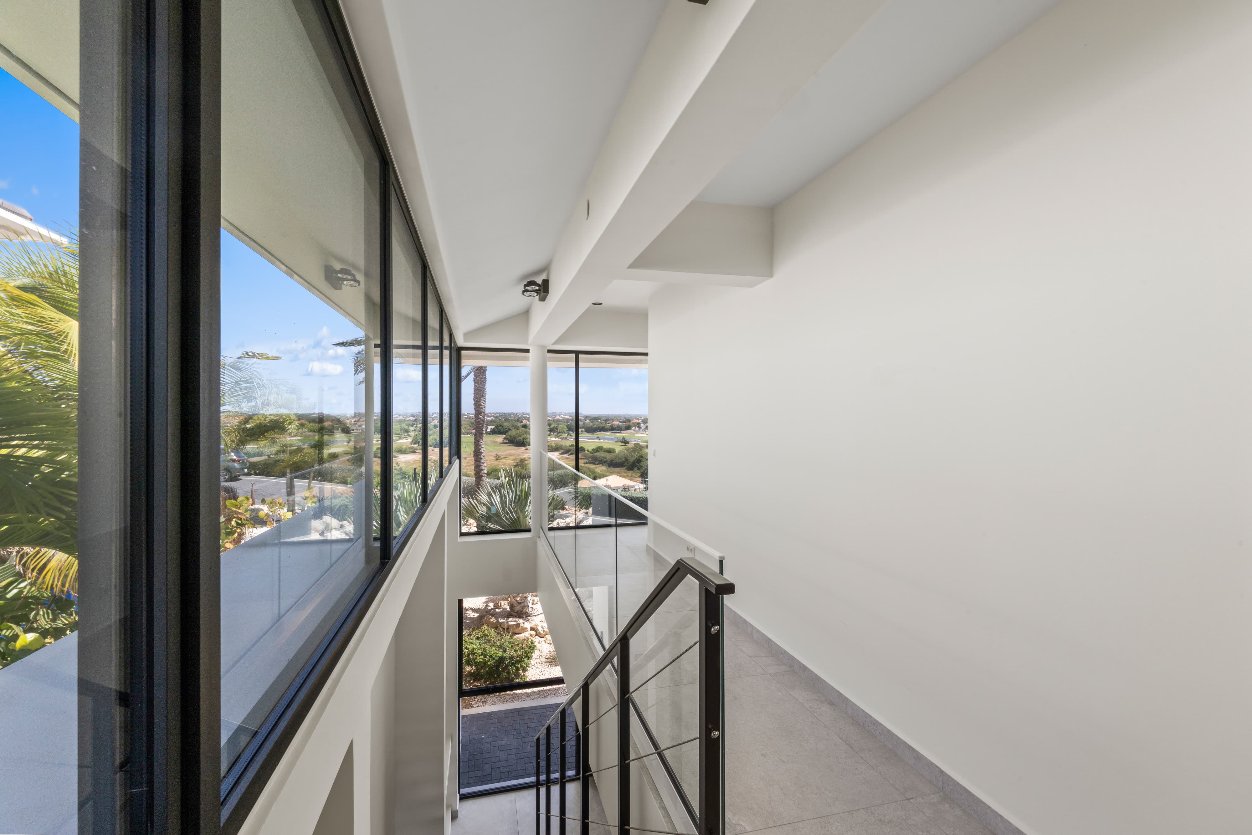 Holland House - Blue Bay - on a cliff with a phenomenal sea view